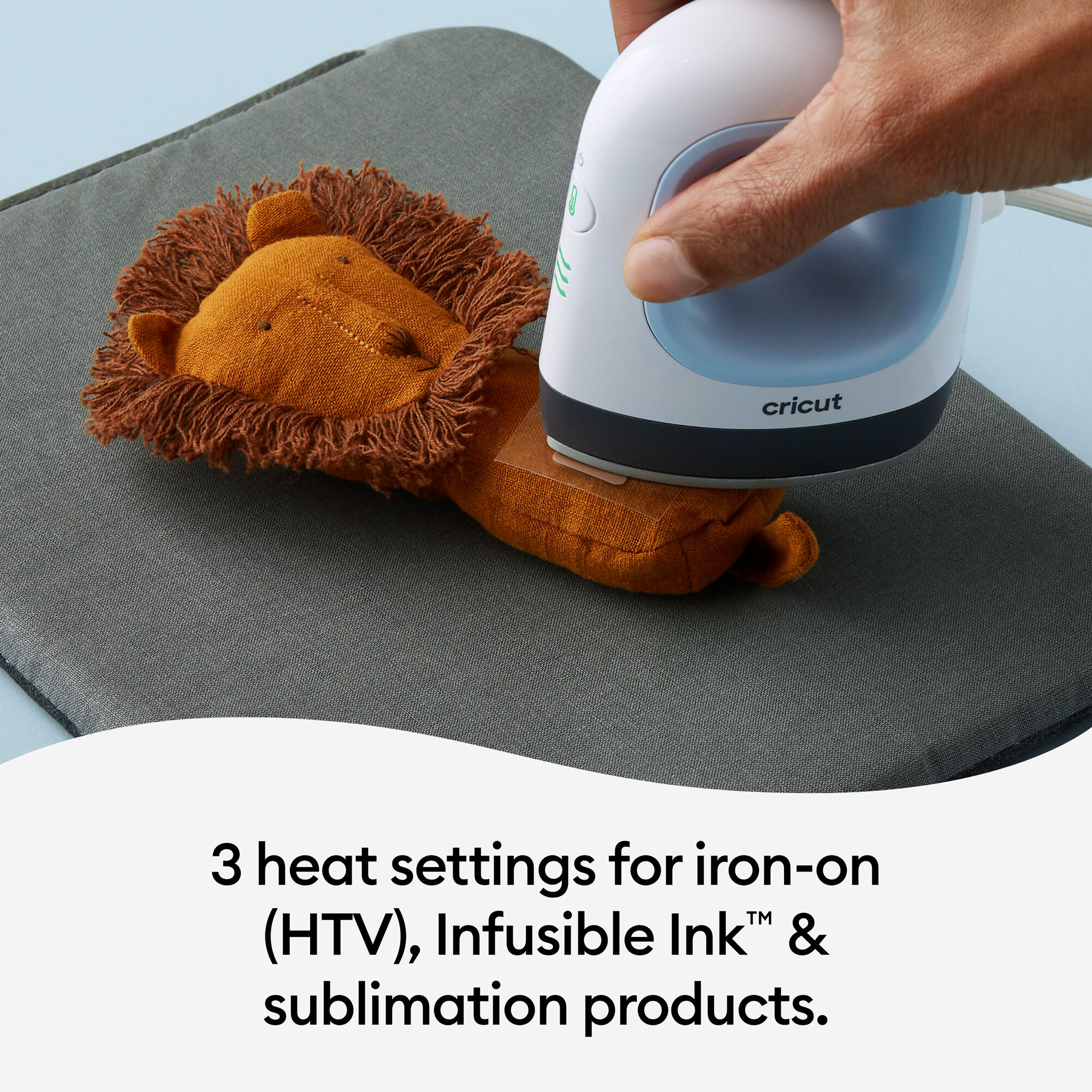 Cricut EasyPress Mini | Zen Blue | Essentials Iron-On Bundle